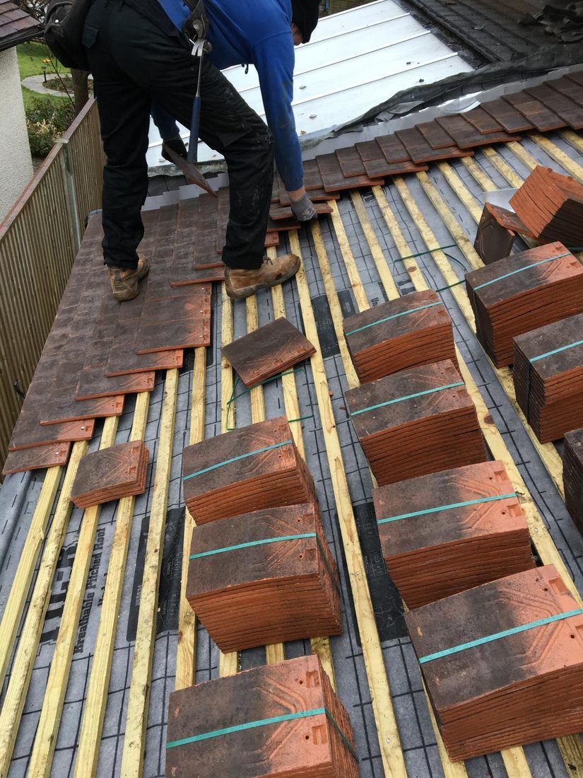 24/7 Emergency Roof Repairs by Roofcraft